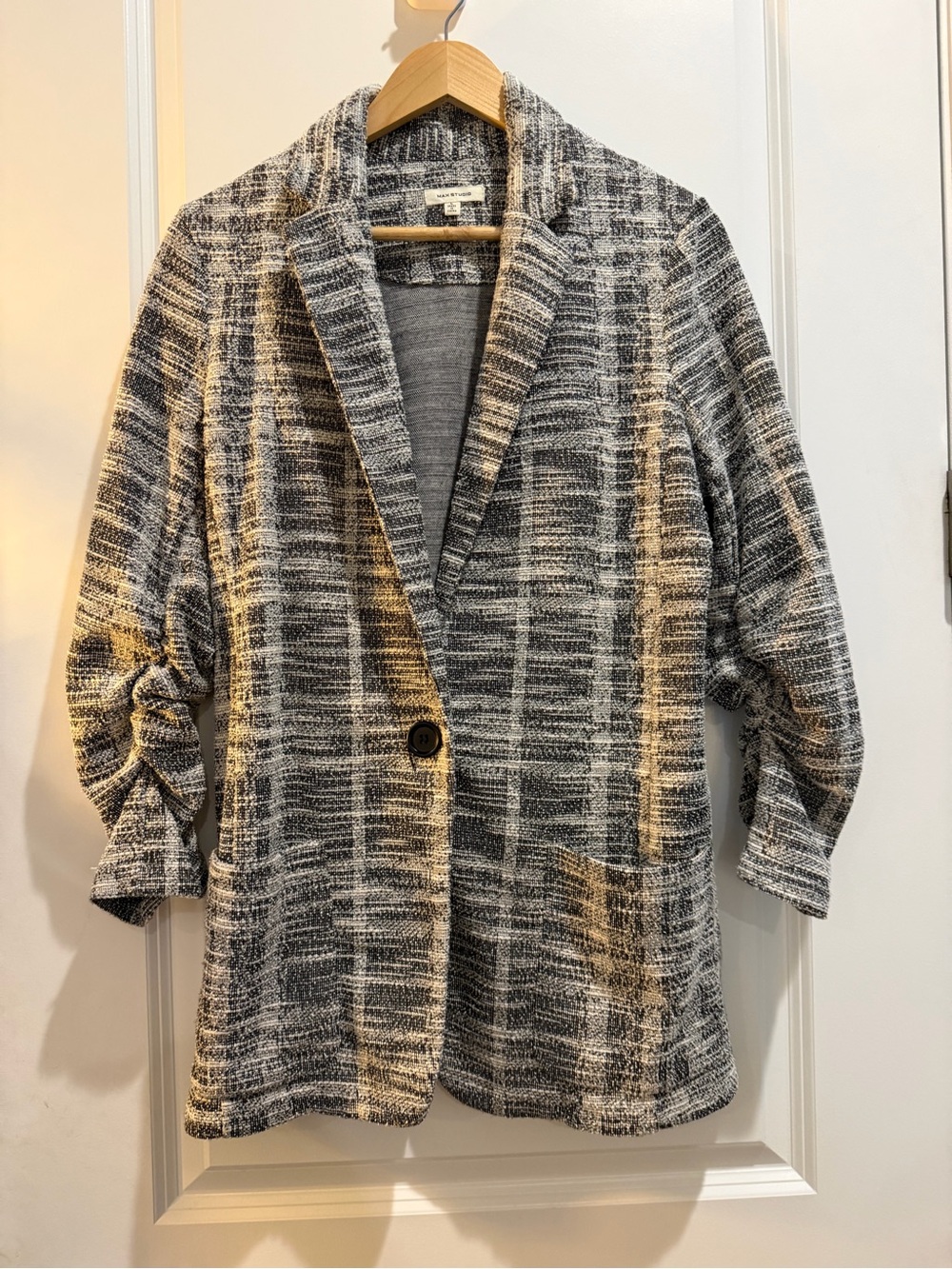 Max Studio Women's Large Gray Black Textured Knit Blazer Jacket Ruched Sleeves